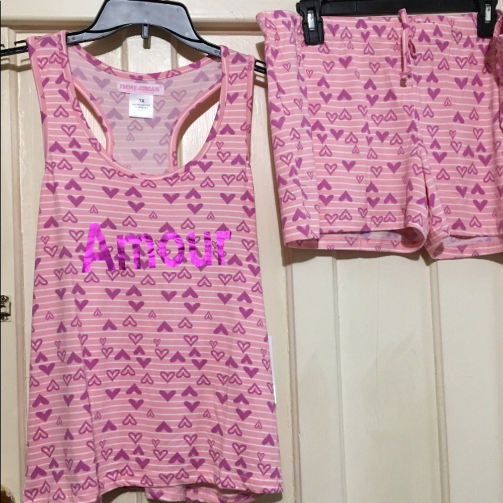 Emma Jordan different sizes‎ set-3x shorts-1X top